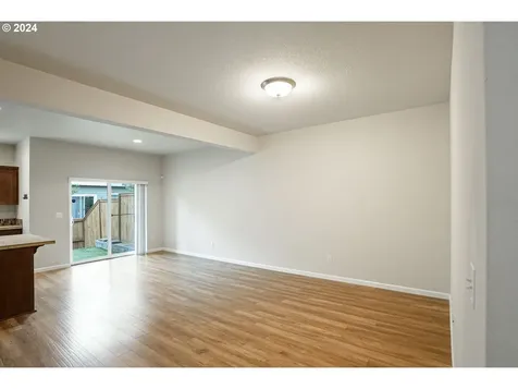 5718 Joynak Street S Salem OR 97306