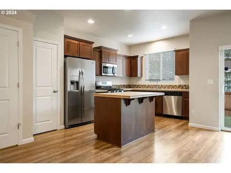 5718 Joynak Street S Salem OR 97306
