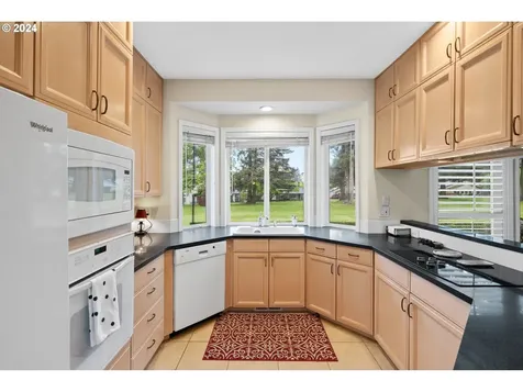 2716 Se Baypoint Drive Vancouver WA 98683