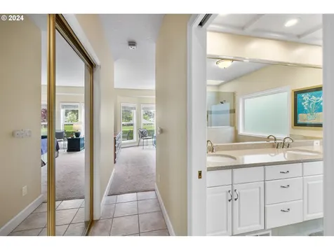 2716 Se Baypoint Drive Vancouver WA 98683
