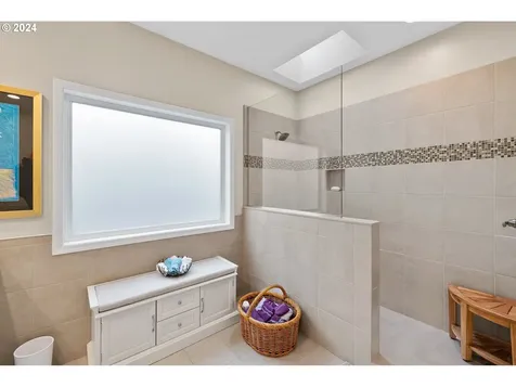 2716 Se Baypoint Drive Vancouver WA 98683