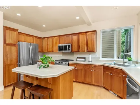 12870 SW Blue Heron Place Portland OR 97223