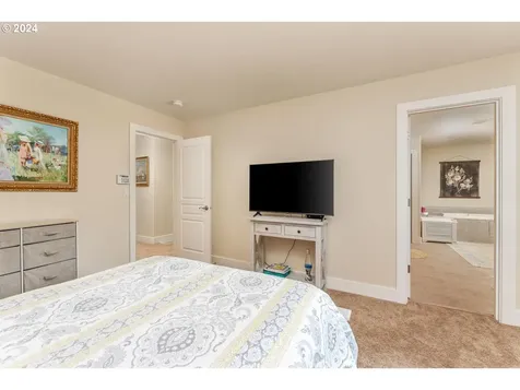 12870 SW Blue Heron Place Portland OR 97223