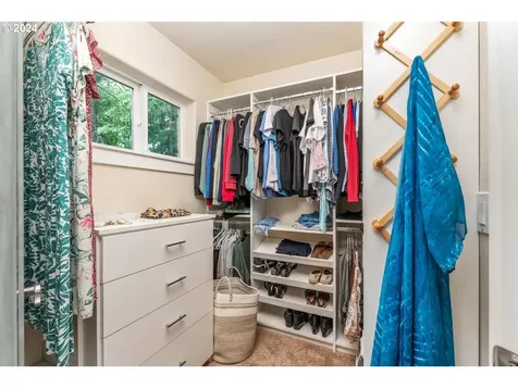 12870 SW Blue Heron Place Portland OR 97223