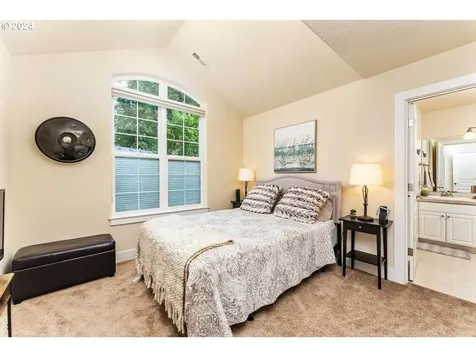 12870 SW Blue Heron Place Portland OR 97223