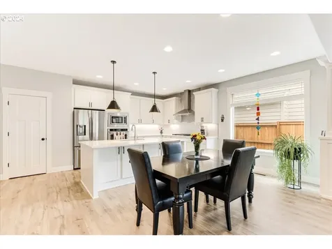 12613 Dotson Way Oregon City OR 97045