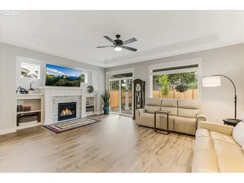 12613 Dotson Way Oregon City OR 97045