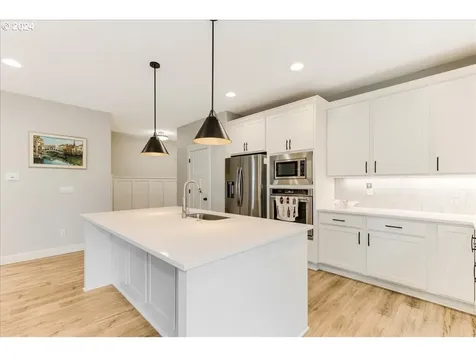 12613 Dotson Way Oregon City OR 97045
