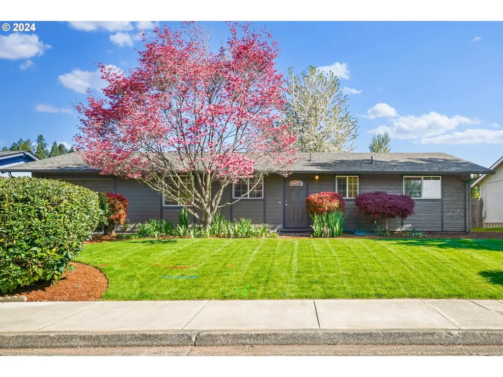 975 Denise Court Se Salem OR 97306