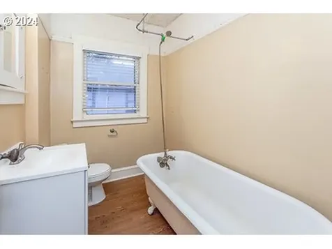 1725 SE 50th Avenue Portland OR 97215