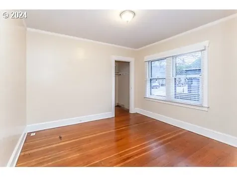 1725 SE 50th Avenue Portland OR 97215