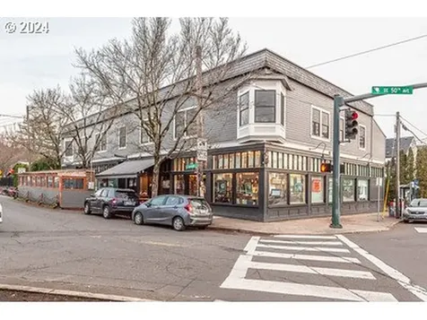 1725 SE 50th Avenue Portland OR 97215