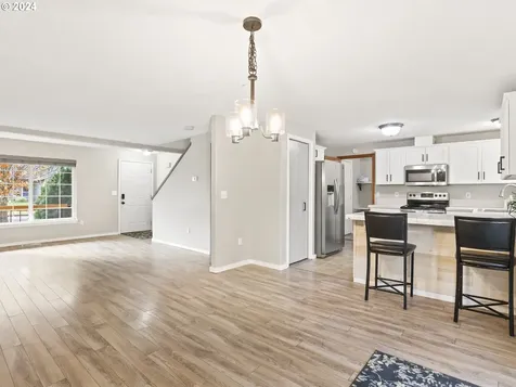 19420 Silverfox Parkway Oregon City OR 97045