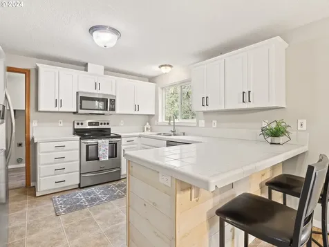 19420 Silverfox Parkway Oregon City OR 97045
