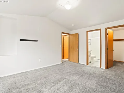 19420 Silverfox Parkway Oregon City OR 97045