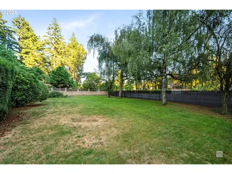 524 Ne 148th Avenue Portland OR 97230