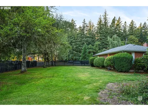 524 Ne 148th Avenue Portland OR 97230