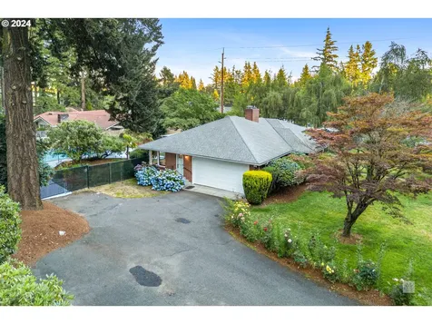 524 Ne 148th Avenue Portland OR 97230