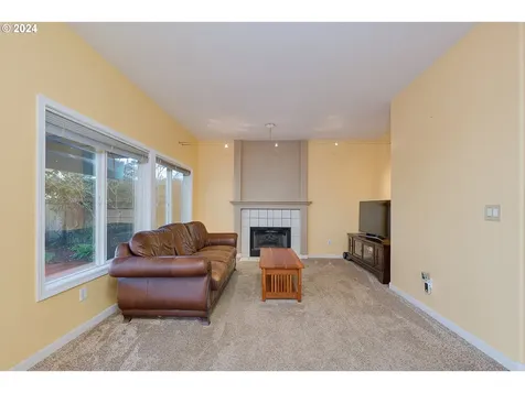 9335 SW Quinault Lane Tualatin OR 97062