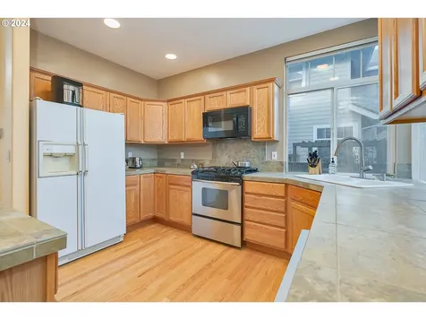 9335 SW Quinault Lane Tualatin OR 97062