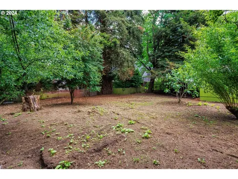 126 Se 52nd Avenue Portland OR 97215