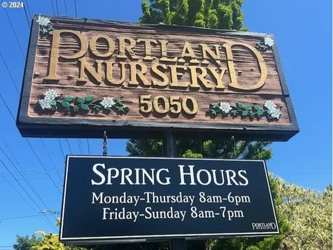 126 Se 52nd Avenue Portland OR 97215