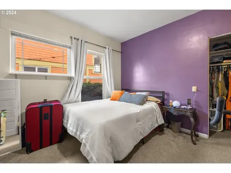 2425 Se Yamhill Street Portland OR 97214