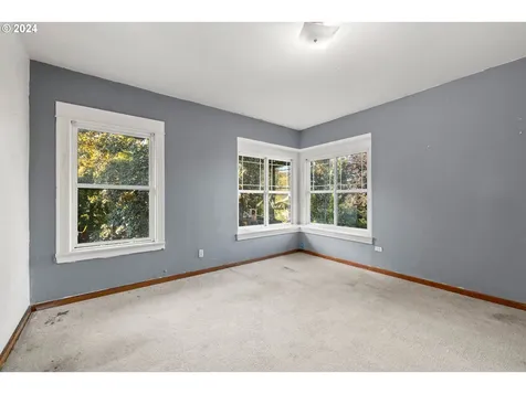 2425 Se Yamhill Street Portland OR 97214
