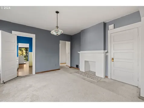 2425 Se Yamhill Street Portland OR 97214