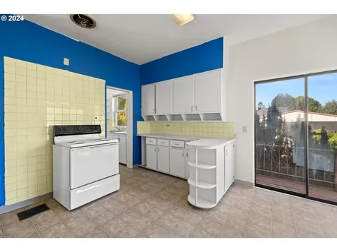 2425 Se Yamhill Street Portland OR 97214
