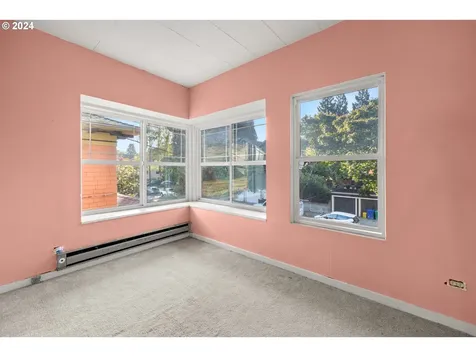 2425 Se Yamhill Street Portland OR 97214