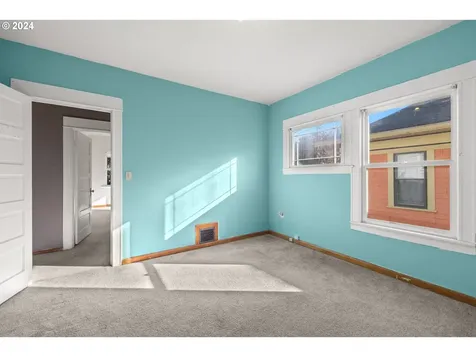 2425 Se Yamhill Street Portland OR 97214