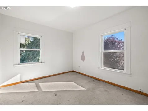 2425 Se Yamhill Street Portland OR 97214
