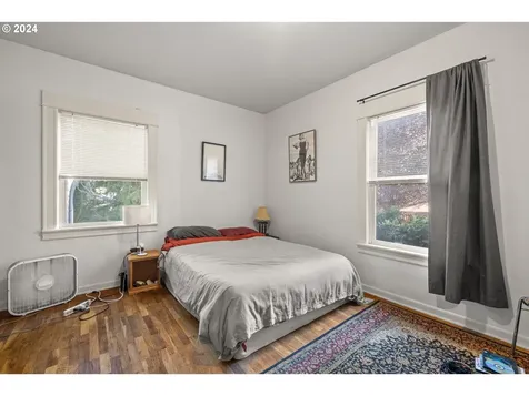 2425 Se Yamhill Street Portland OR 97214
