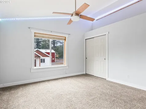 33125 SE Rainbow Road Estacada OR 97023
