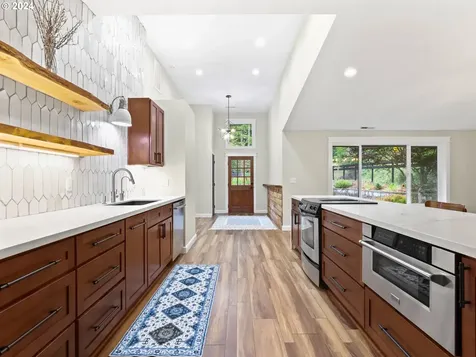 33125 SE Rainbow Road Estacada OR 97023