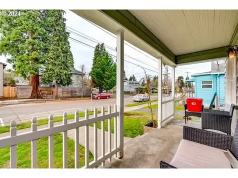 9325 N Central Street Portland OR 97203