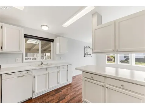 1302 Mountain View Drive Forest Grove OR 97116