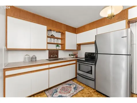 1207 Ne 59th Avenue Portland OR 97213