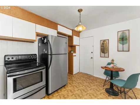 1207 Ne 59th Avenue Portland OR 97213