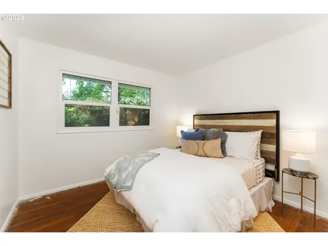 1207 Ne 59th Avenue Portland OR 97213