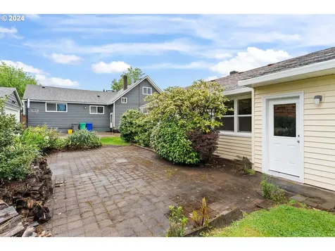 1207 Ne 59th Avenue Portland OR 97213