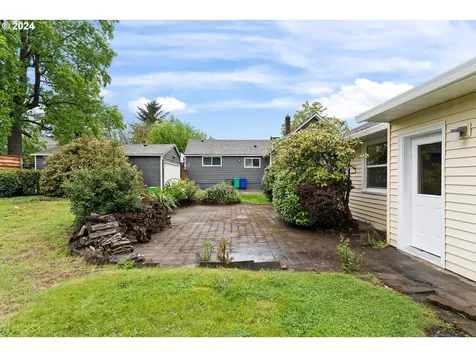 1207 Ne 59th Avenue Portland OR 97213