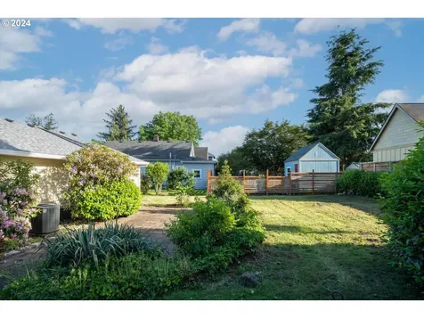 1207 Ne 59th Avenue Portland OR 97213