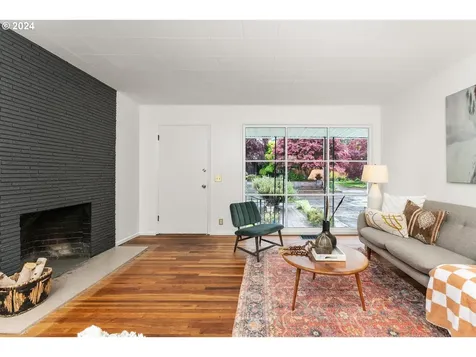 1207 Ne 59th Avenue Portland OR 97213
