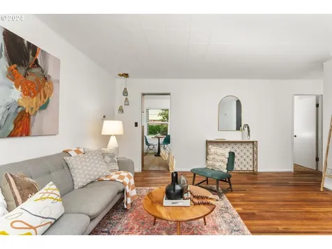 1207 Ne 59th Avenue Portland OR 97213