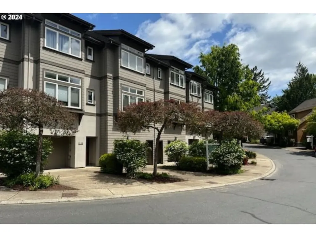 2136 Nw Cedar View Lane Portland OR 97229