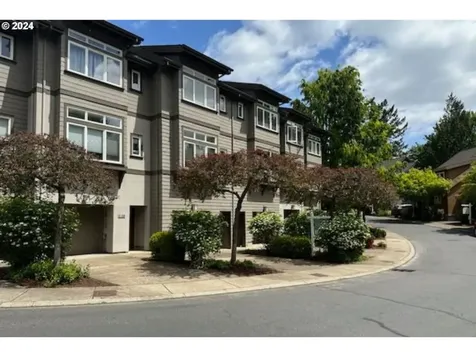 2136 Nw Cedar View Lane Portland OR 97229