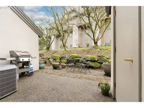 2136 Nw Cedar View Lane Portland OR 97229