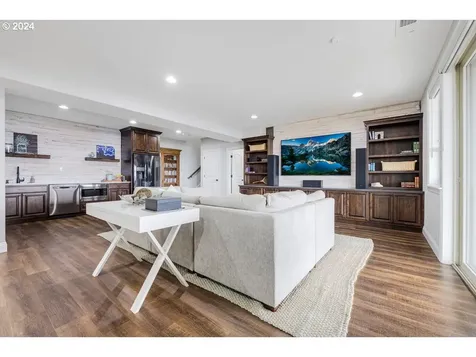 764 W Y Street Washougal WA 98671